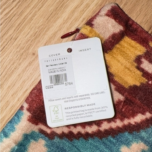 NWT Set of 2 Pottery Barn Zoey Velvet Ikat Print Pillow Covers 18” x 18” - Picture 6 of 7